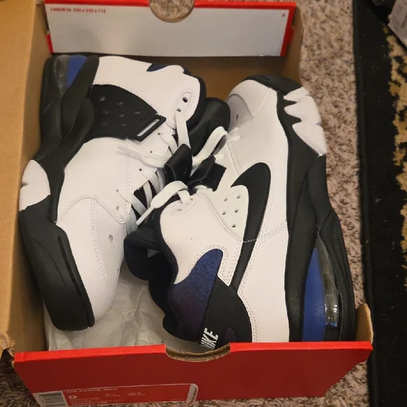 Nike Mens Air Force Max White Black Sneakers - Picture 9 of 9